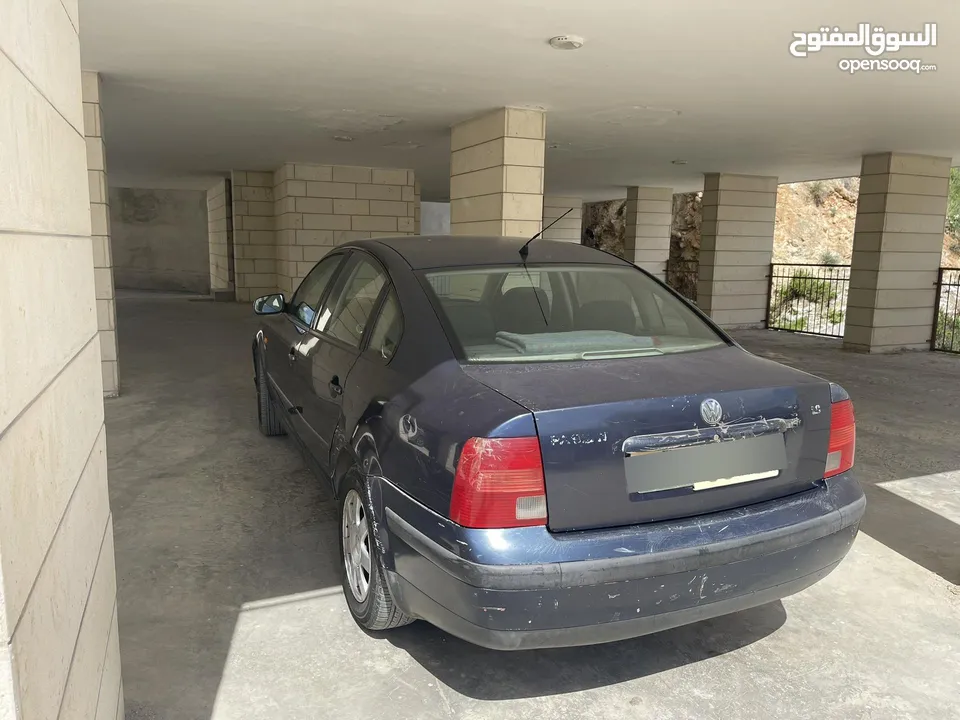 باسات 98 لون كحلي 1800 بنزين جير عادي