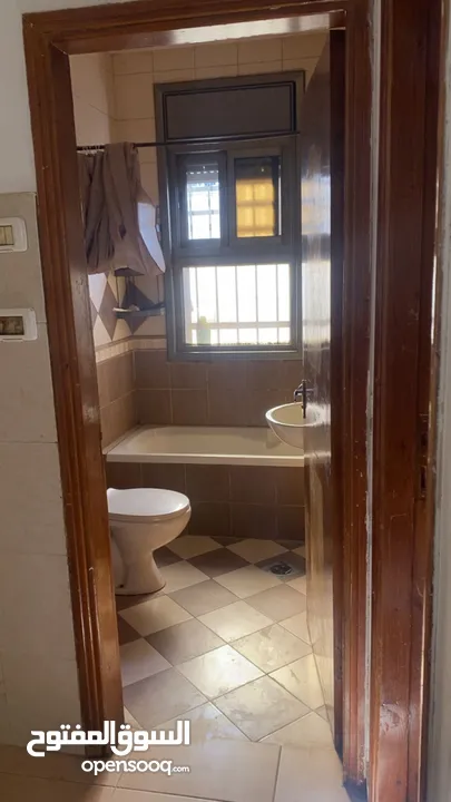 شقة للبيع بالقرب من ديوان الموظفين