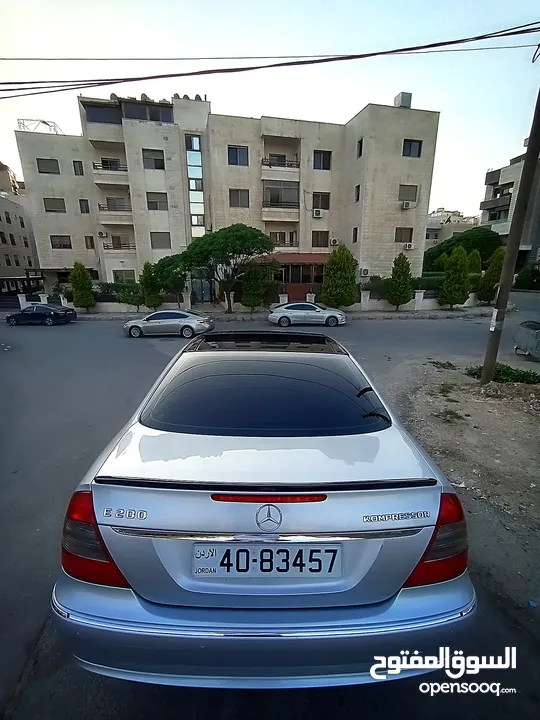 MERCEDES E200 2009 مرسيدس بحالة الوكالة