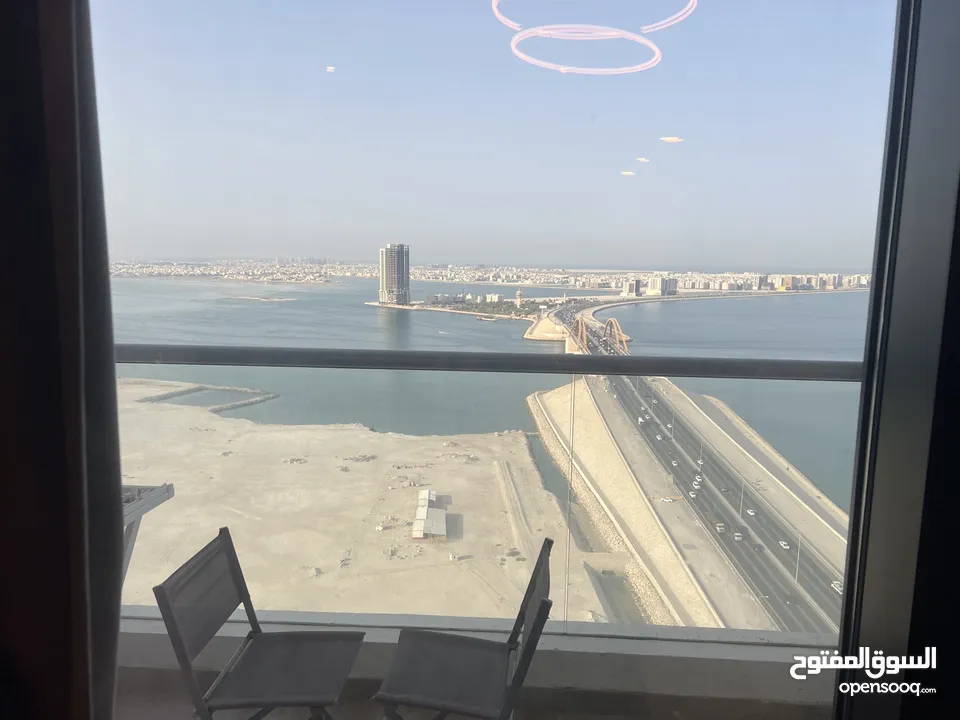 ستديو للايجار مطل على البحر يوجد بلكونه شامل ewa في مبنى جديد