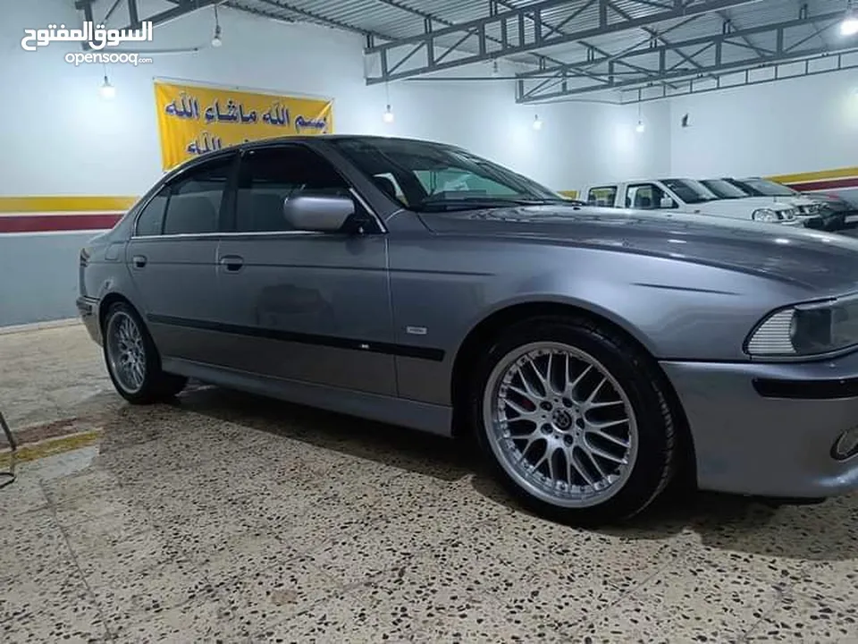 BMW 525 سيارة بسم الله مشاءالله