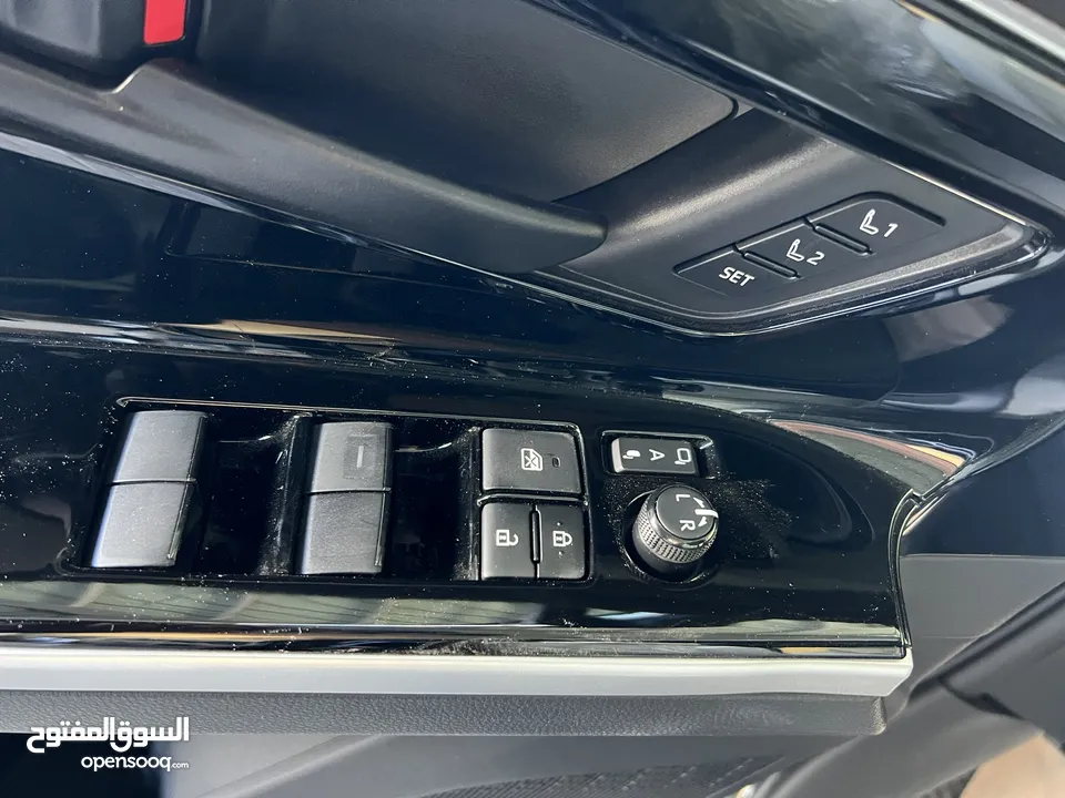 TOYOTA Bz4x AWD ( معرض الحضر )