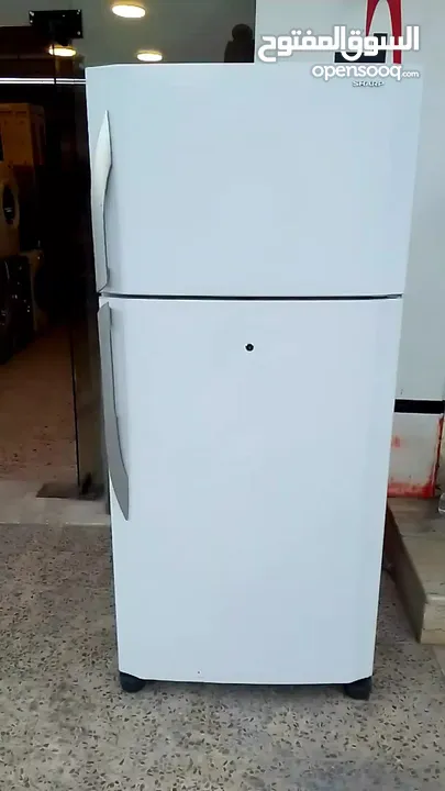 ثلاجة شارب 600لتر