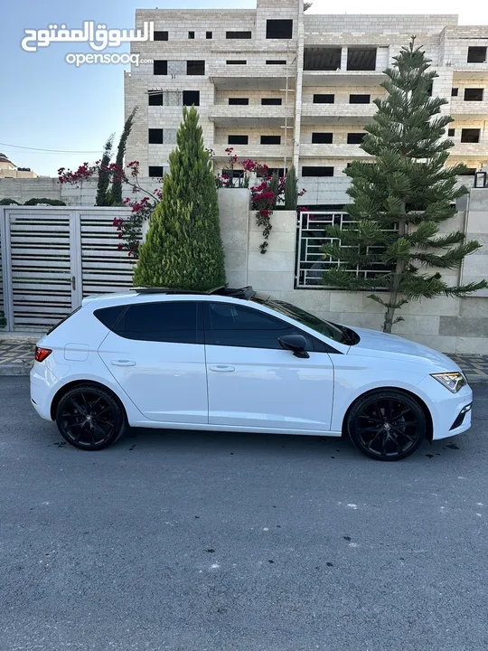 بلاك ايديشن اصليه بحاله الشركه عداد 65 الف سعرمرتب عالكاشFrسيات ليون