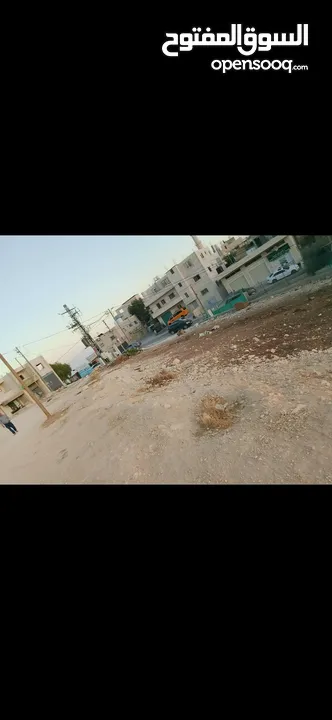 للبيع – قطعة أرض مميزة في قرية الشواورة للبيع أرض مساحتها 746 متر مربع تقع على الشارع الرئيسي في من