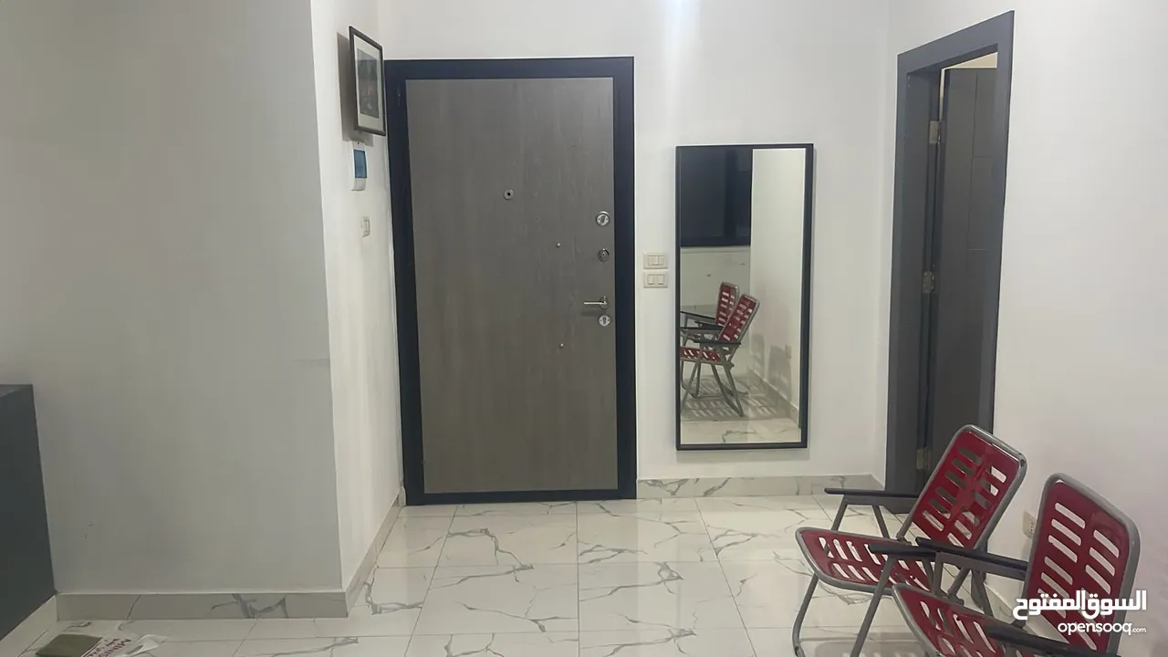 شقة فارغة للايجار في الصوفيه 2 نوم 300