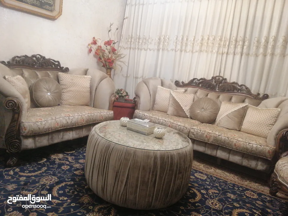 كنب مستعمل للبيع بحال الوكاله