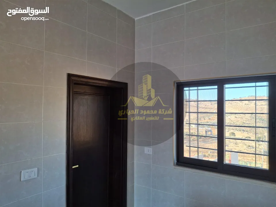 رقم الاعلان (4495) مزرعة للبيع في الكمشة حوض الميدان اطلالة بانوراما