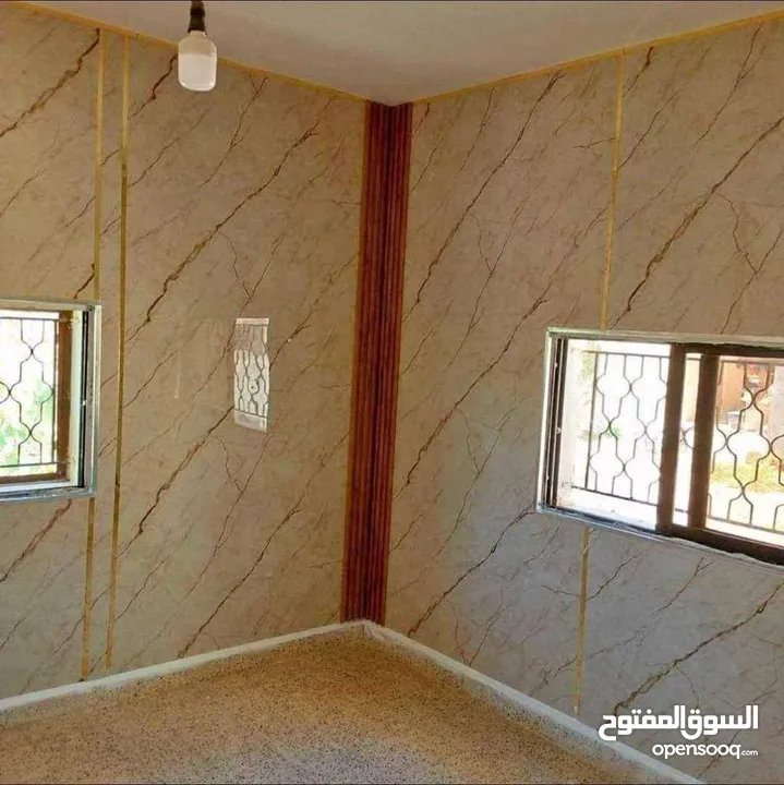 #رول  بديل الرخام الطول 2.80 م العرض 1.20  السماكة 3 ملم  مصنوع من الفوم واللاصق منه وفيه للجدران