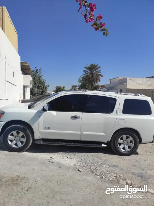 ARMADA 2006 VERY NEAT AND CLEAN FAMILY USED CAR ONLY 10,400 DUBAI NUMBER