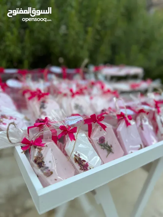 توزيعات هدايا