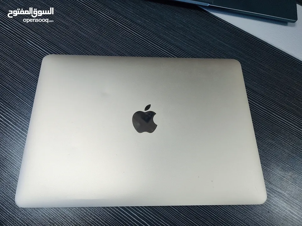 Macbook 2016 model golden color