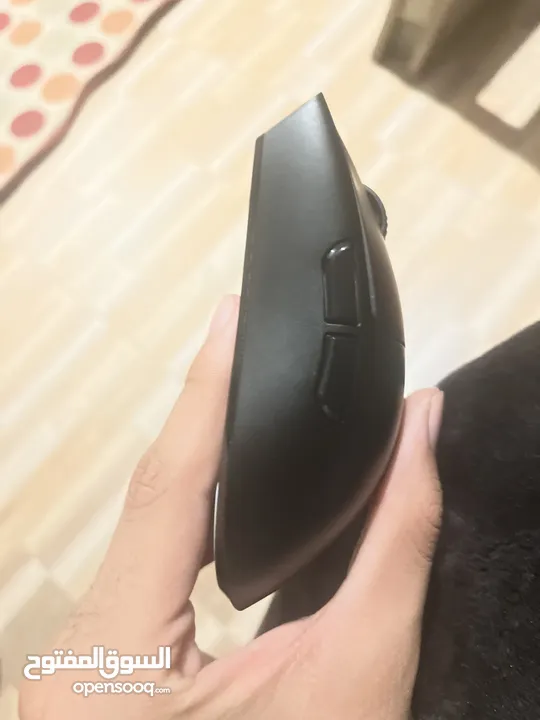 Razer v3 hyperspeedماوس البروز