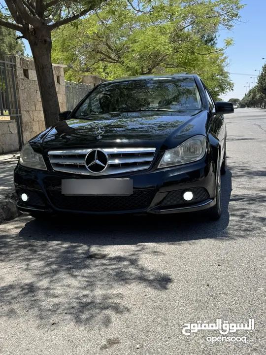 Mercedes C-Class C 200  مرسيدس c200 2012