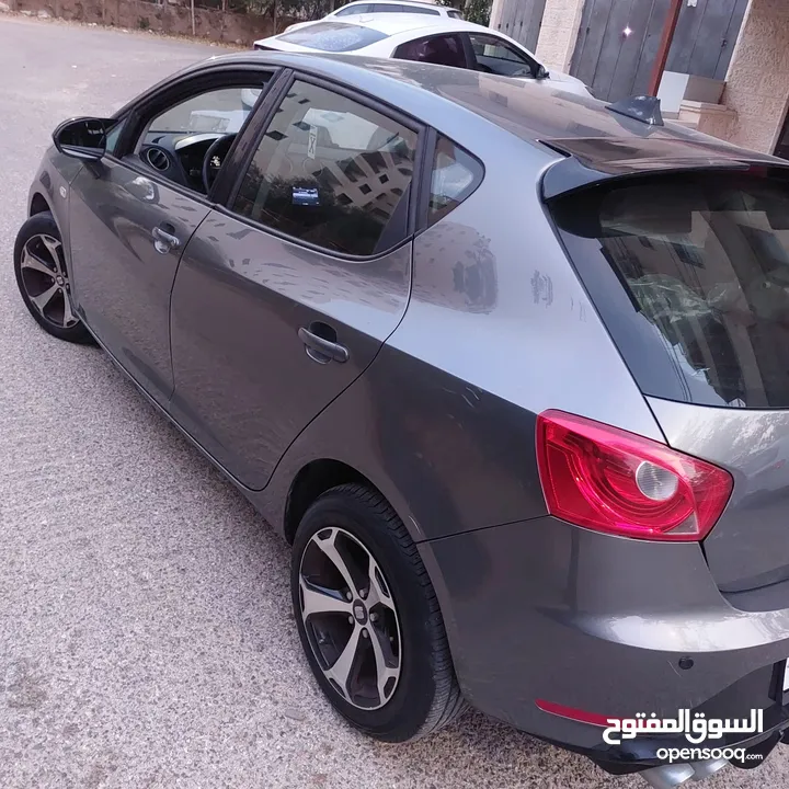 سيارة سيارة إبيزا موديل 2014