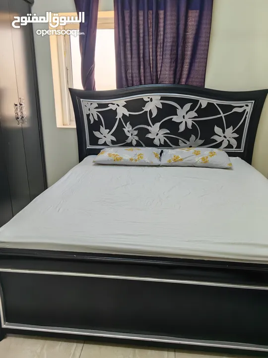 Bedroom set for sale in good condition