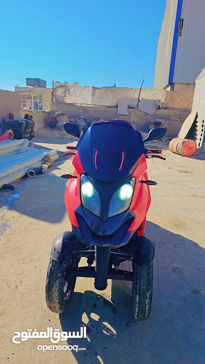 سكوتر 3 عجال للبيع المستعجل بداعي الطفر نظيف جدا معموله صيانه كامله كل قطعه وكاله كوشوك جديد مرخص
