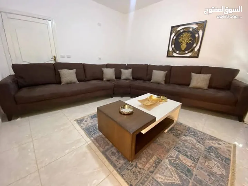 أطقم كنب وكورنرات خشب سويد ثقيل جدا اسفنج دانلوب والضهر هولو طبي الارضيات كوشوك