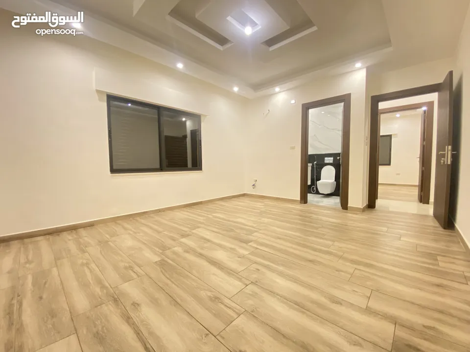 شقة طابق اول للبيع في اجمل مناطق شفا بدران مع اطلالة مميزة
