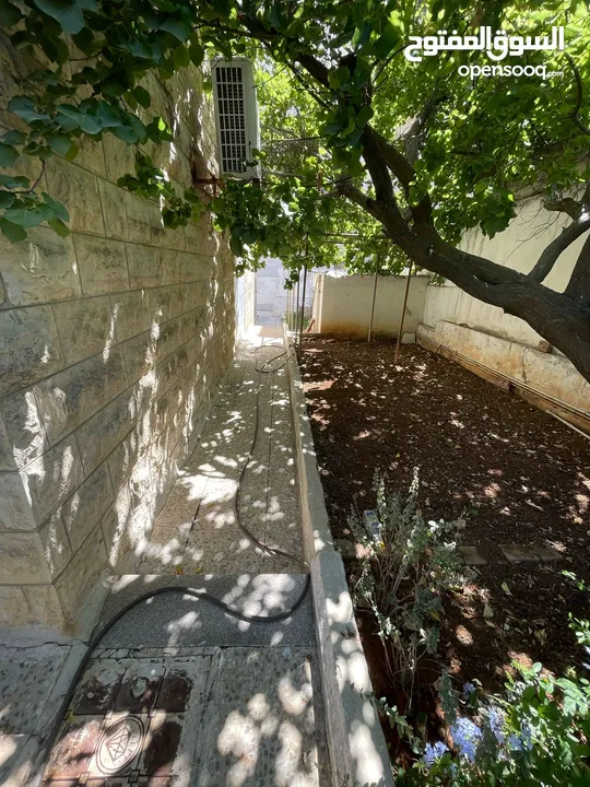 Attached villa for sale  ( Property 41618 )-174559111