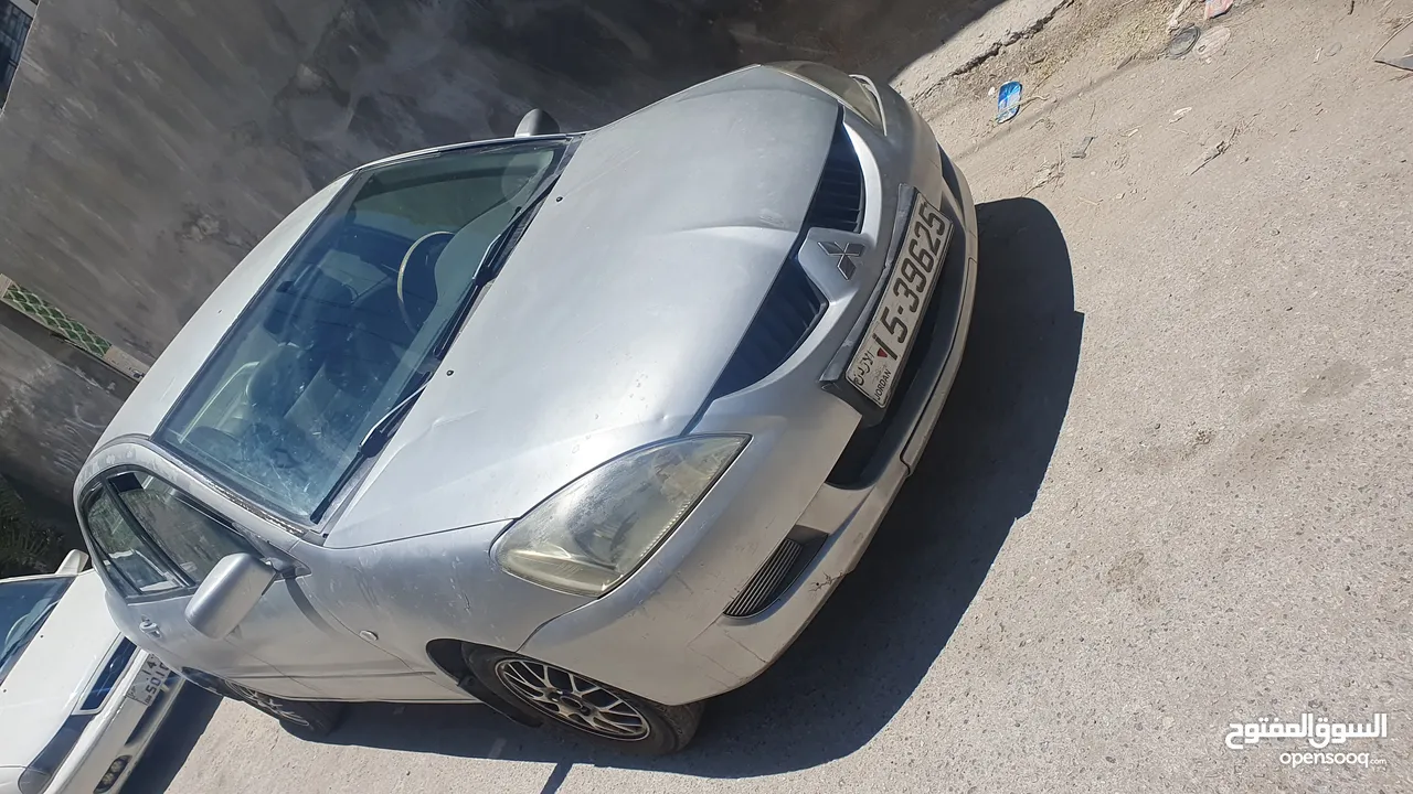 ميتسوبيشي لانسر 2005