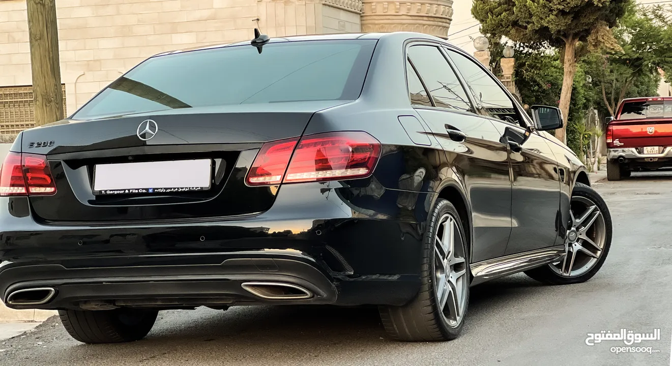 مرسيدس E200 موديل 2016 - أعلى صنف - AMG KIT - مالك واحد من الوكالة