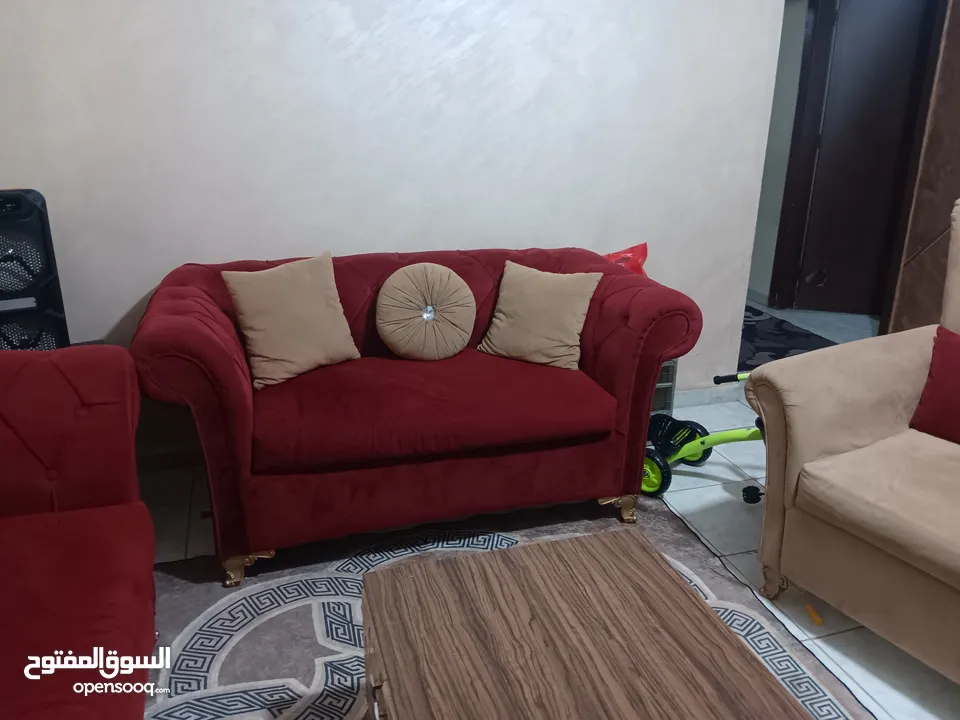 طقم كنب كابتونيل