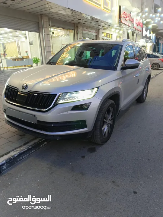 سكودا كودياك 4×4 ايد صفر  فتحة بانوراما  جديدة السيارة