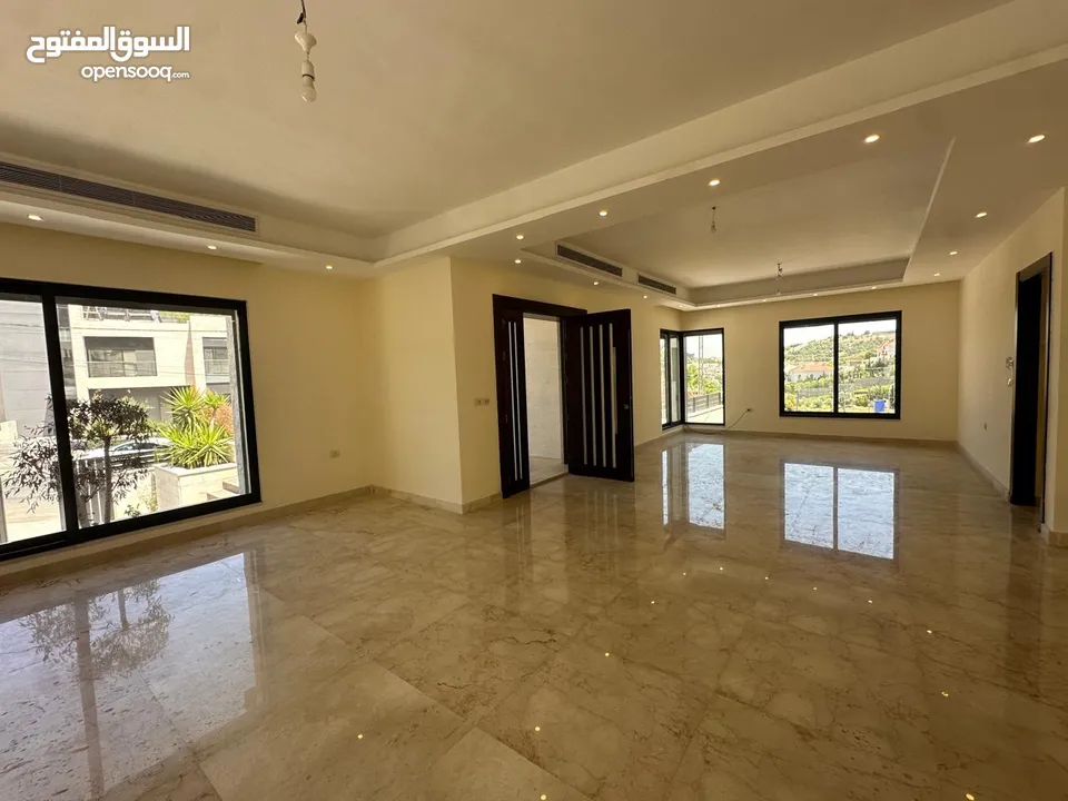 Villa for sale in Dabouq ( Property 42656 )-174804519