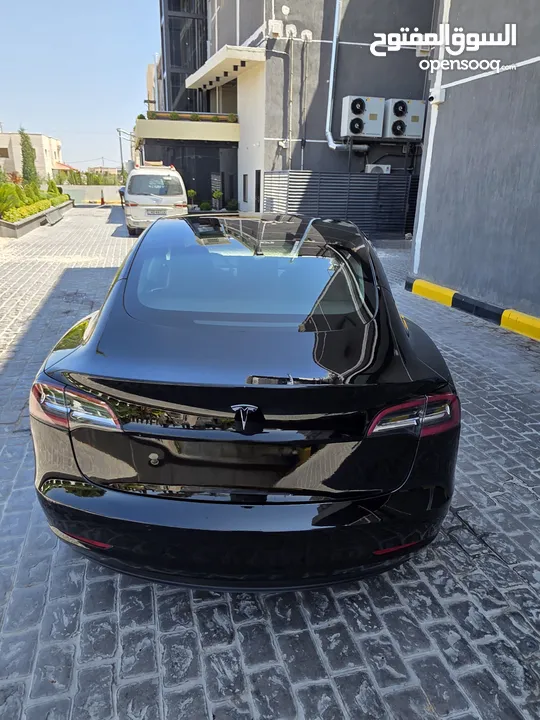 Tesla model 3 2023 ممشى قليل  فحص كامل أوتوسكور ق  B+(86)الوان مختلفه وداخلي ابيض او اسود واسعارر