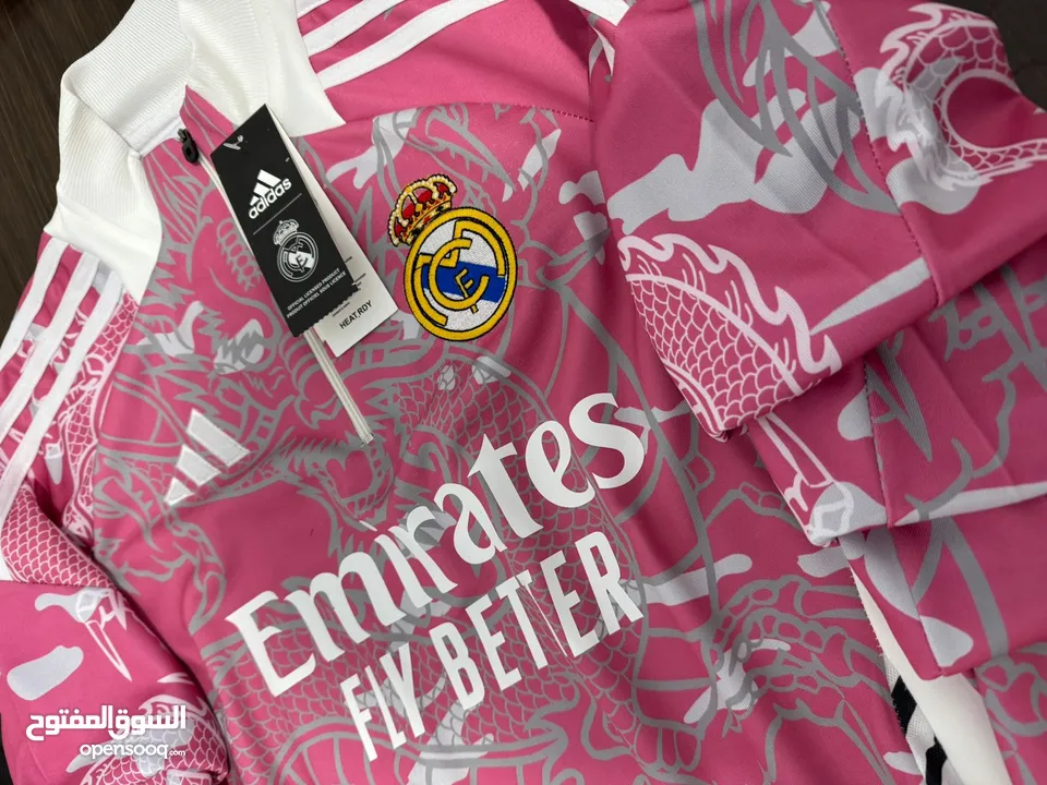 قميص التدريبات التخيلي ريال مدريد