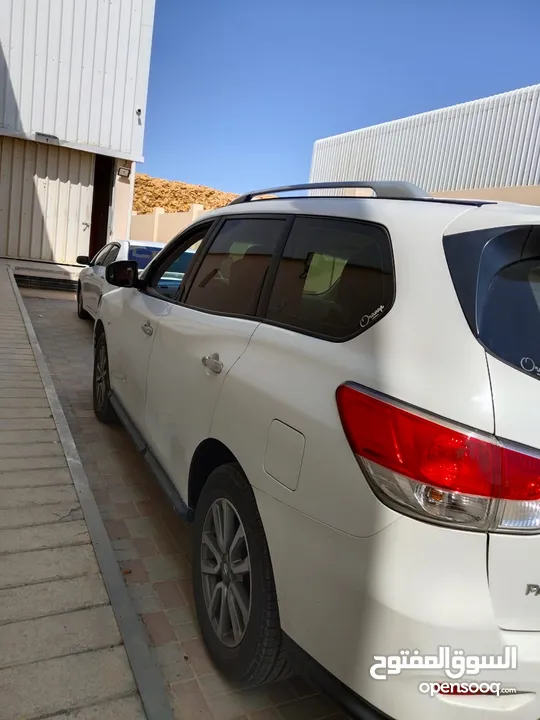 Nissan Pathfinder GCc 2013 leaving oman Urgent sale