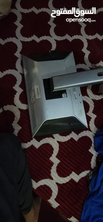 شاشه عرطه 22 بوصه اقتصاديه led موفره للكهربا بحاله ممتااااازه جدا جدا