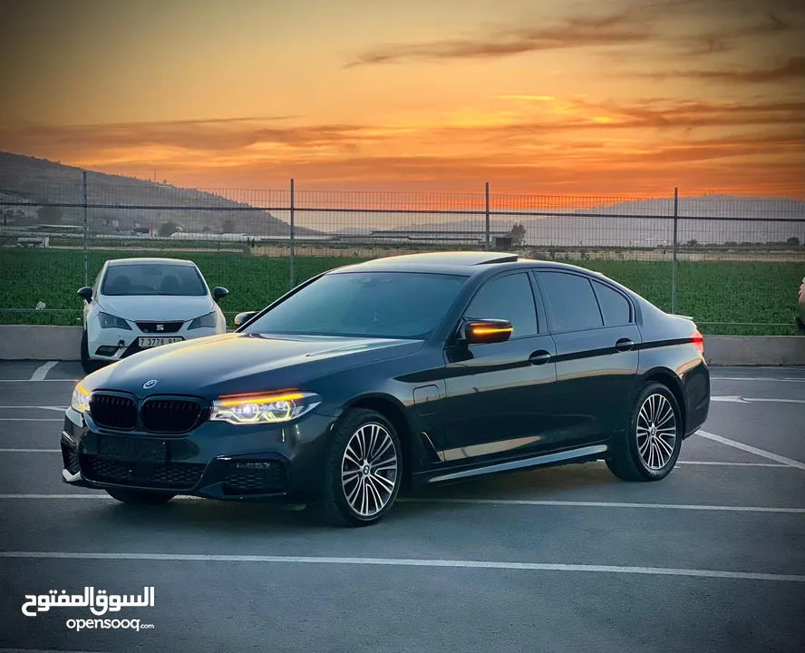 ‏530E   // 2019.            ‏ benzin  Plug In Hybrid (PLUG IN )  ‏ 297HP  Turb