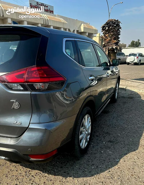 حالة ممتازةNissan X Trial, 2019, 2.5cc