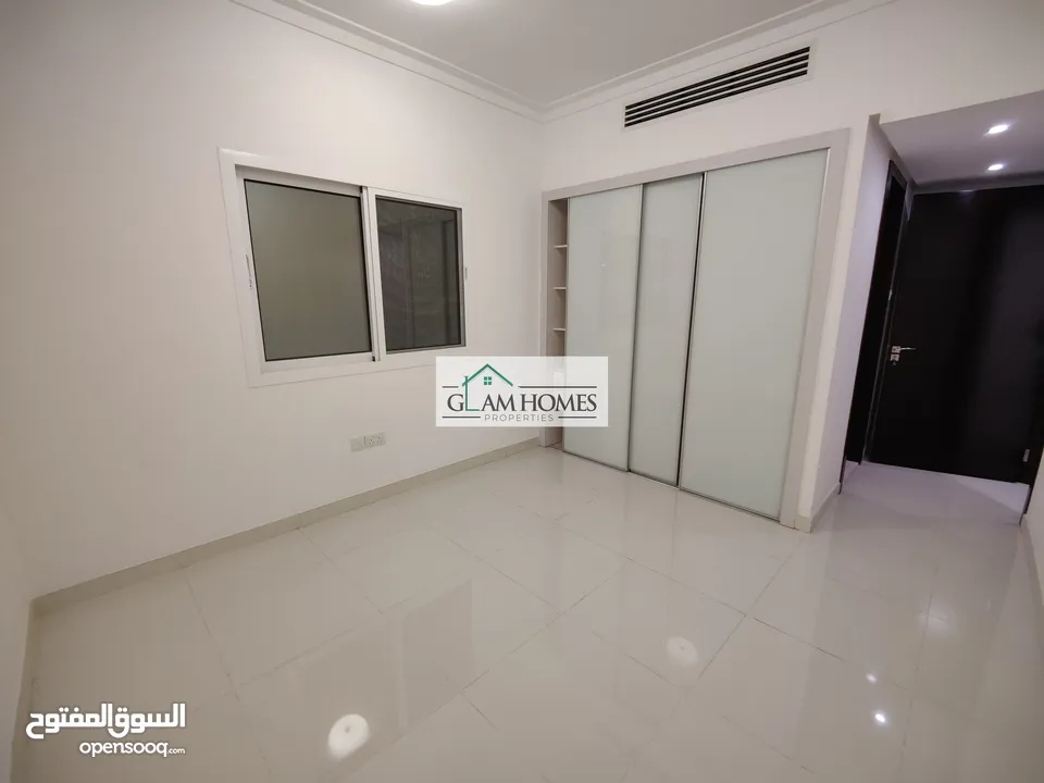 Highly spacious 4 BR deluxe apartment for sale Ref: 511H