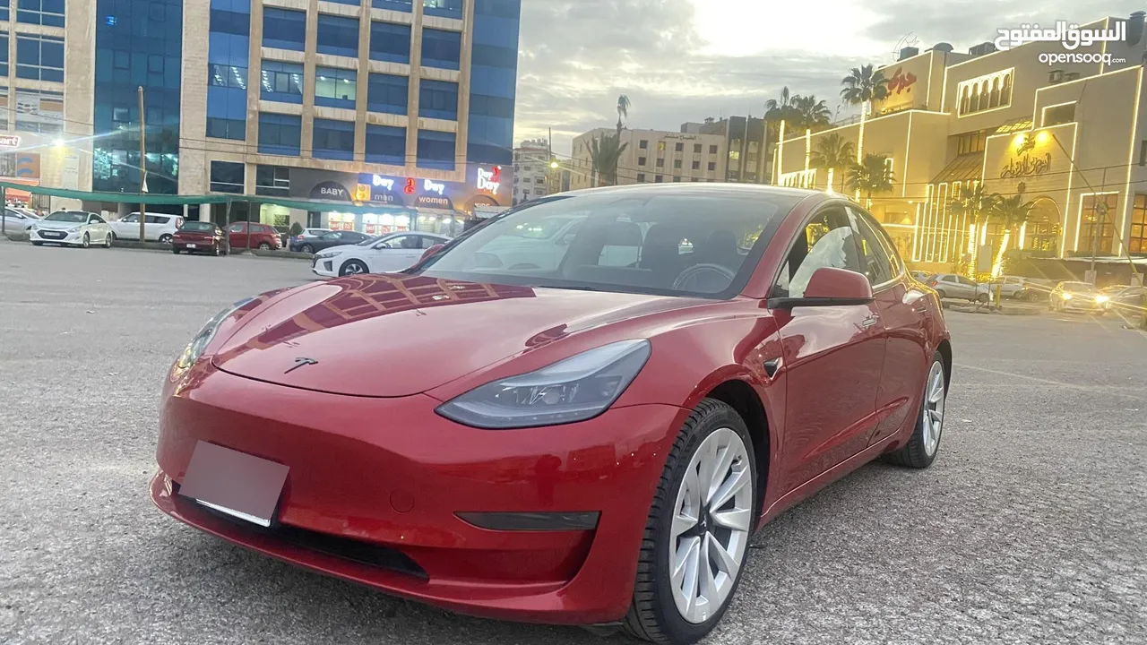 Tesla model 3 2022 standard plus/7 جيد / اتوسكور A/ عداد قليل كاش وبالاقساط