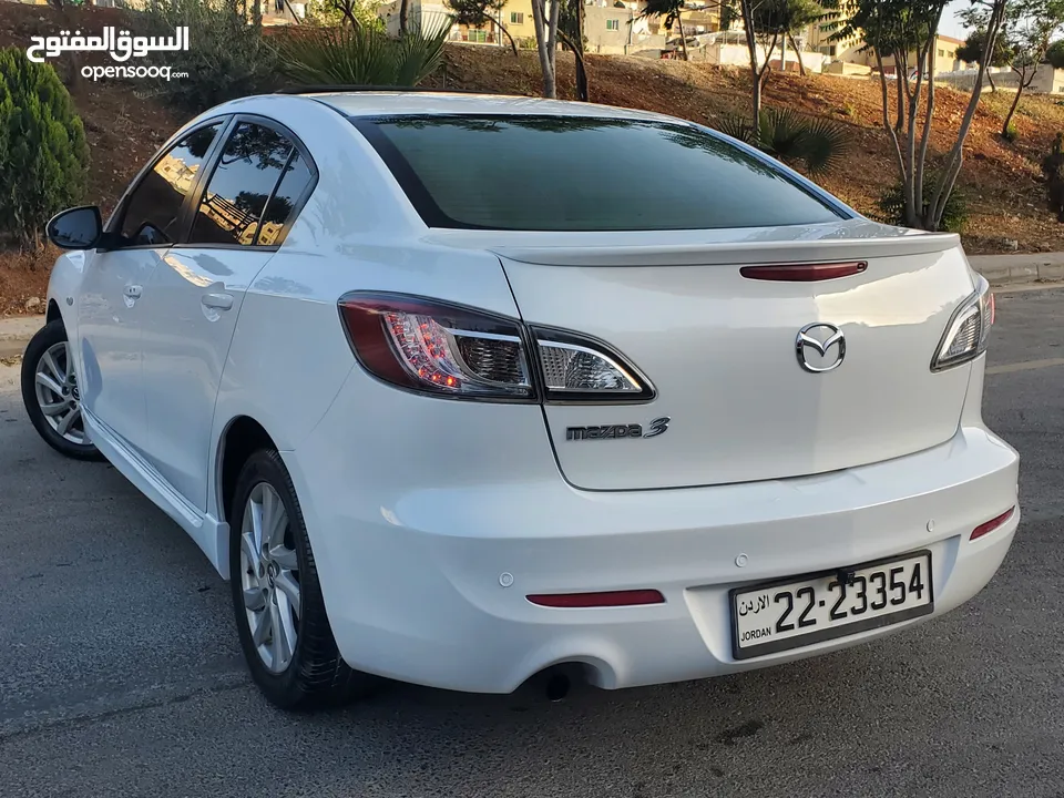 مازدا 3 زوووم موديل 2013 فل كامل مع الفتحه بأعلى صنف ومواصفات من فئتها  MAZDA 3 ZOOM MODEL 2013