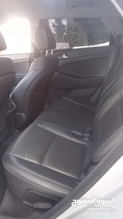 توسان فللل بدون. فتخه. بصمه. 4/4 فحص نخب بسعرررر حرق حرق