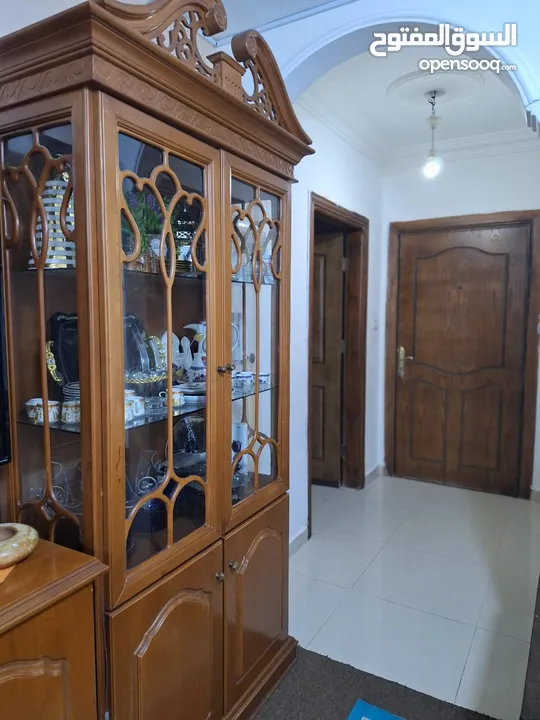 طقم سفره +8كراسي دنسوار فضيه