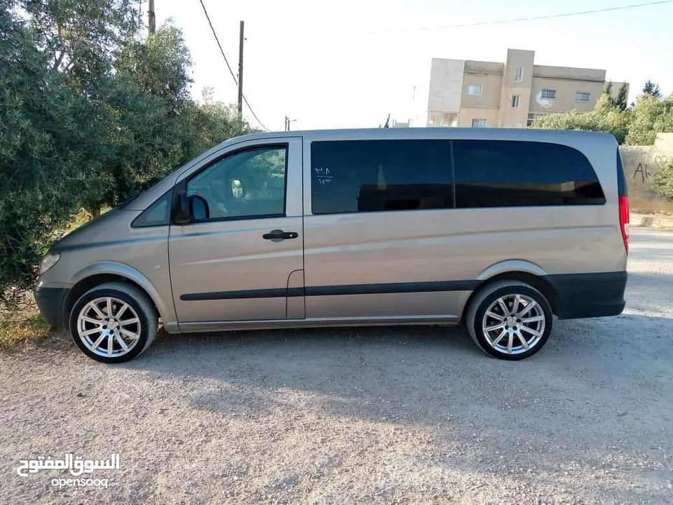 باص مرسيدس viano للبيع 2009