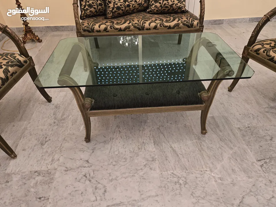 طقم جلوس  ثانوي حفر