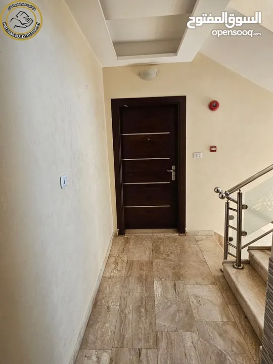شقة مفروشة فاخرة للبيع في دير غبار  - خلف ال Olive Tree طابق ثالث 110م تشطيب سوبر ديلوكس
