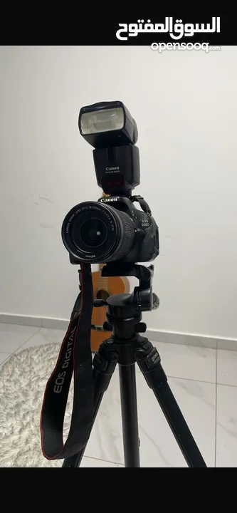 كاميرة كانون D600 شبه جديد مع جميع اغراضها
