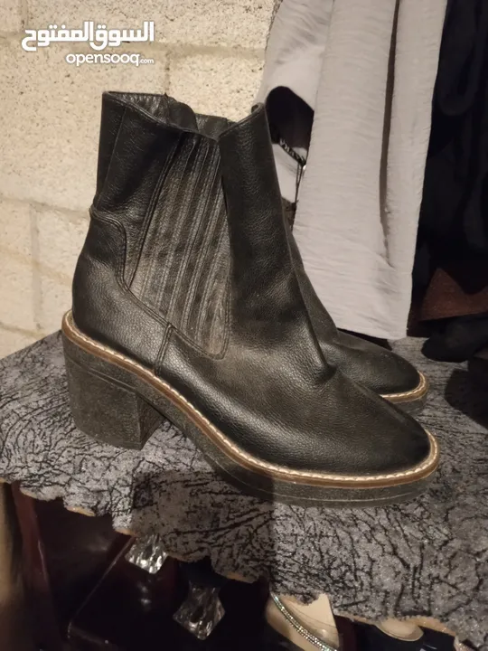 احذية اشكال الوان كلو مستعمل بحالة جديدة