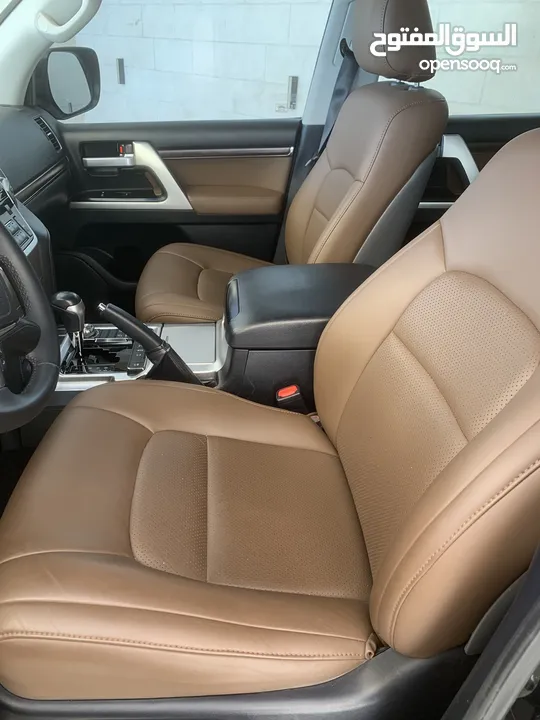 لاند كروزر موديل 2019 VXR جراند تورينق V-8 (5.7)من المالك مباشرة