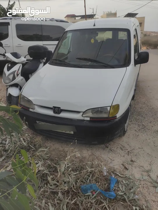 بيجو بارتنر 2000