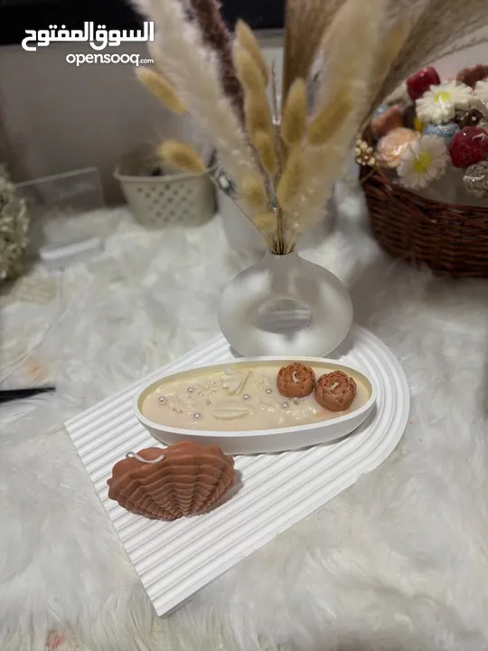 شموع معطرة وهدايا حسب الطلب