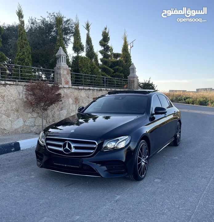 ‏E200  ‏ᄉ Mercedes-Benz ‏‎2017