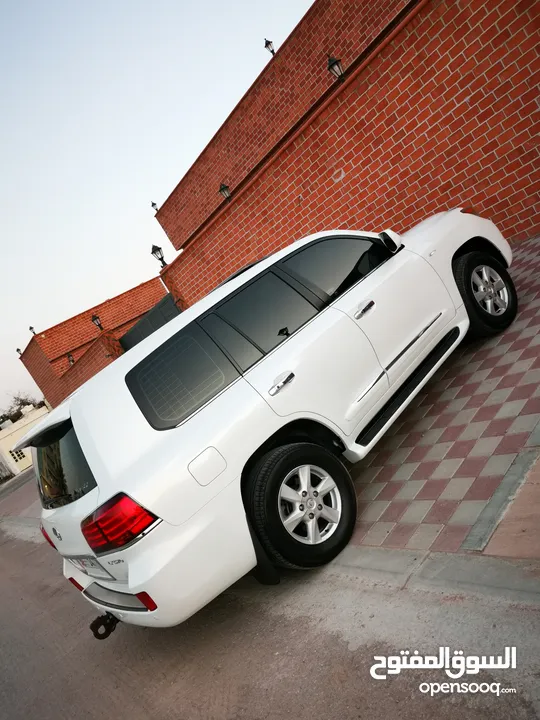 لكزس LX 570 خليجي 2011